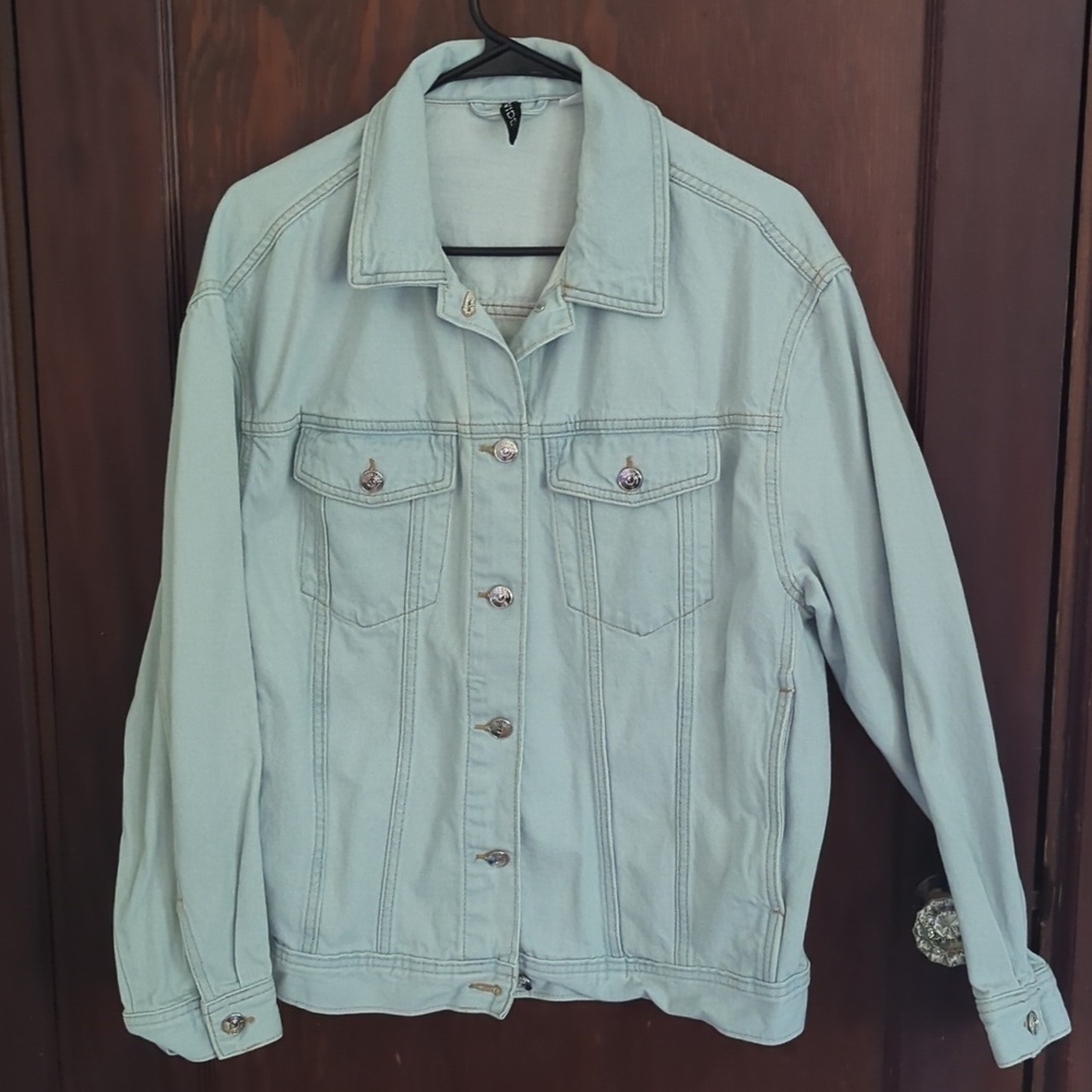 Divided Oversized Light Blue Denim Jean Jacket Size Medium